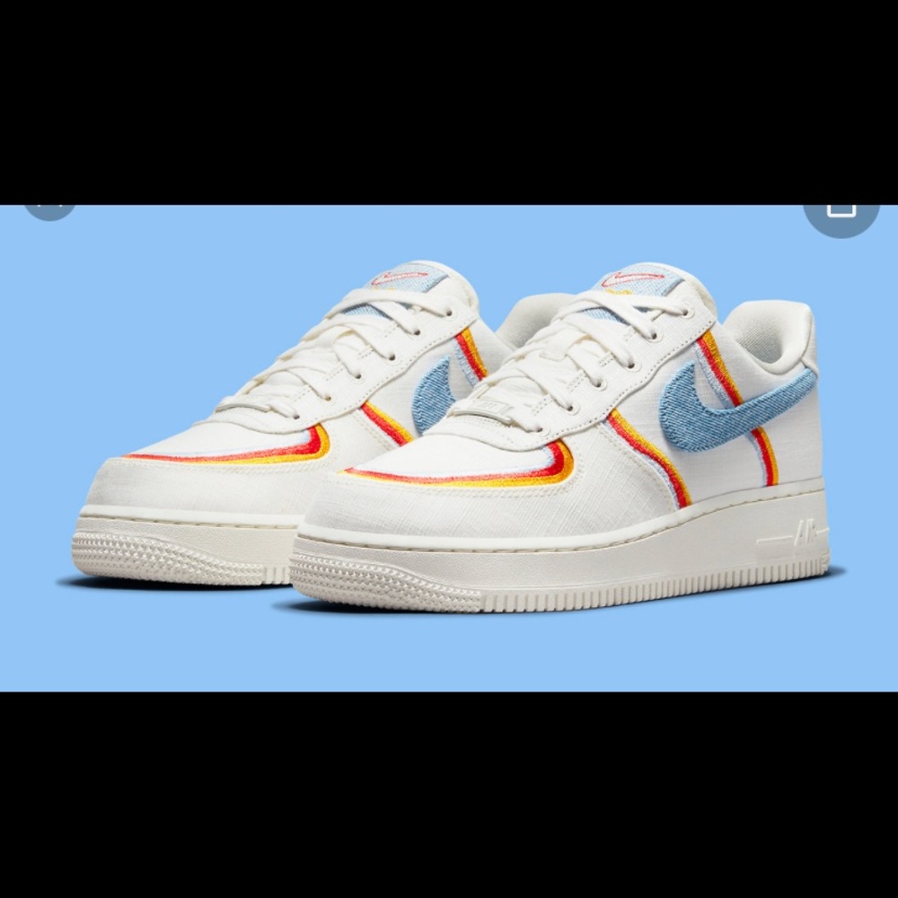 nike air force one womens size 7. never worn. i’m normally 8 but went down to 7